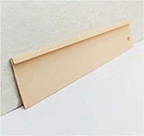 Плинтус Плинтус LA 32  для завода на стену RAL 1015 фото 1 | FLOORDEALER